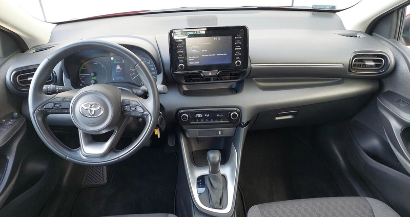 Toyota Yaris cena 88900 przebieg: 14993, rok produkcji 2022 z Krosno małe 254
